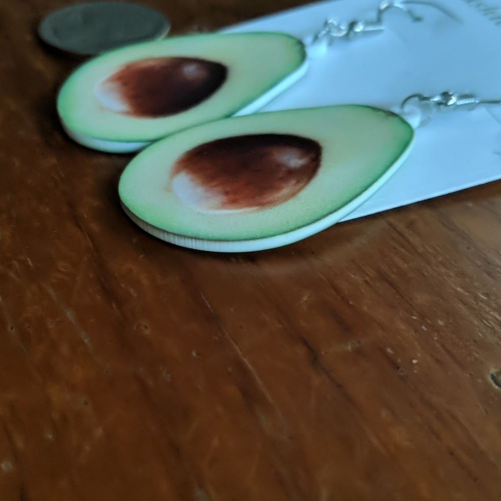 Host pick 🥑 avocado fruit polymer clay earrings - Picture 3 of 3